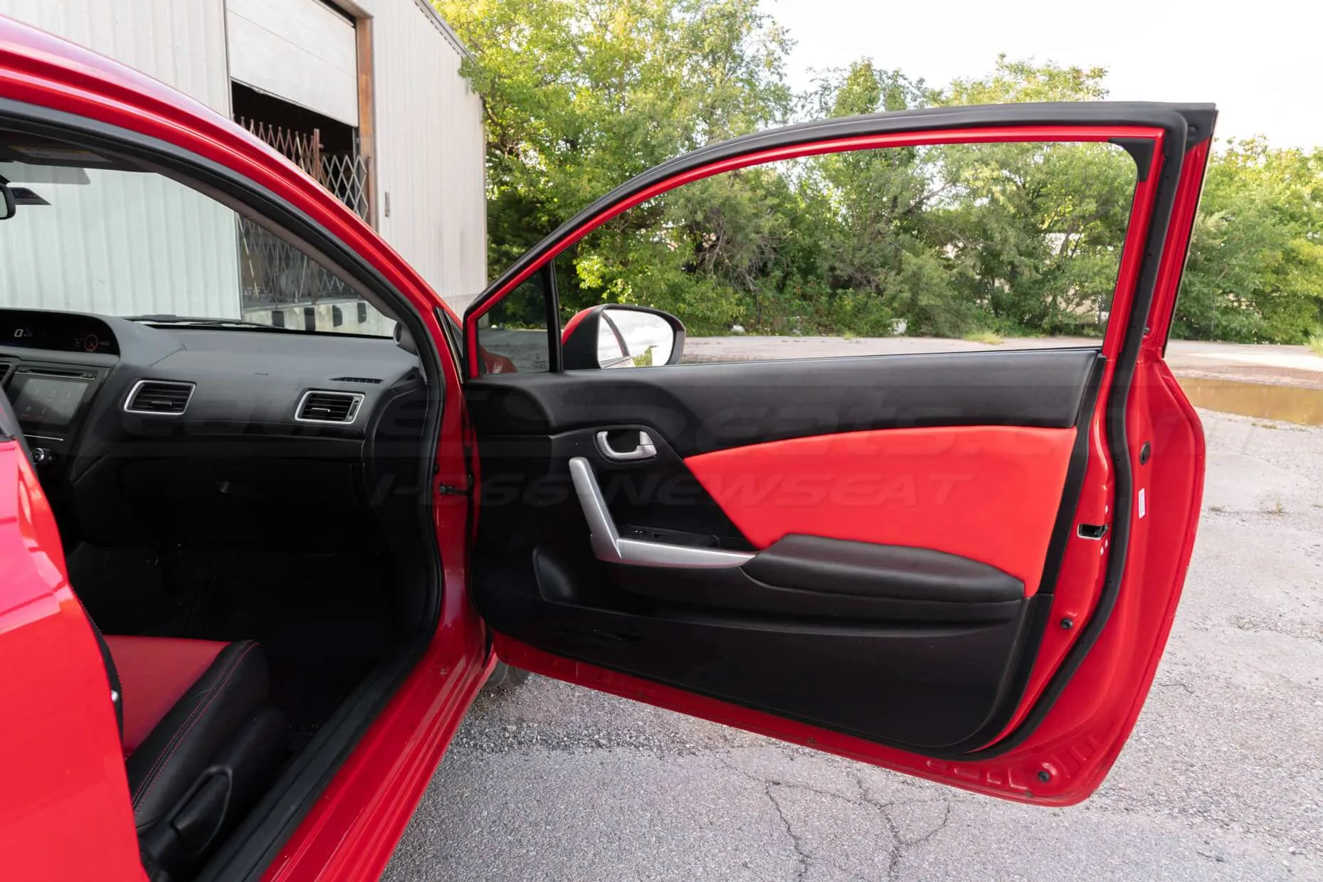 Honda Civic installed leather kit - Black & Bright Red - Door panel insert