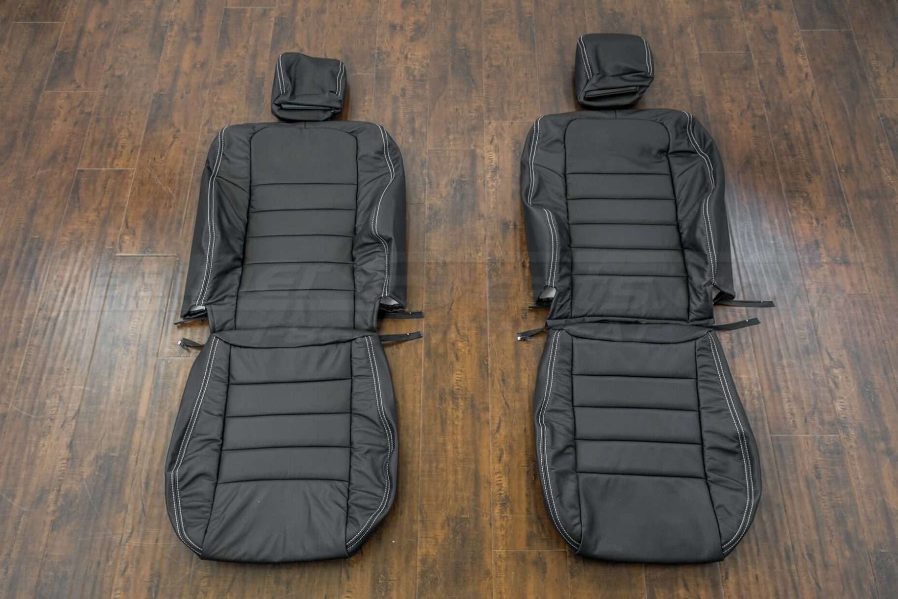 2006-2010 Dodge Charger Leather Kit - Black - Front Seats