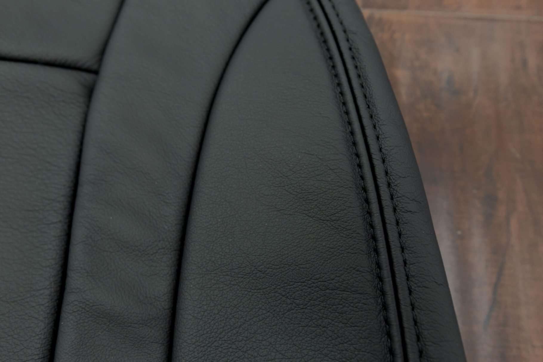 2003-2004 Dodge Dakota Leather Kit - Black - Double-stitching close up