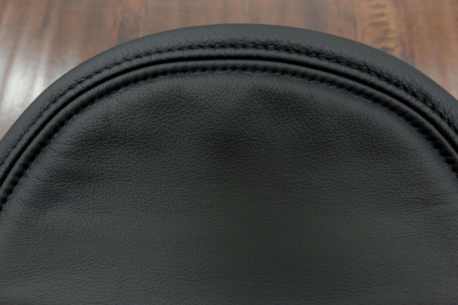 2003-2004 Dodge Dakota Leather Kit - Black - Headrest stitching