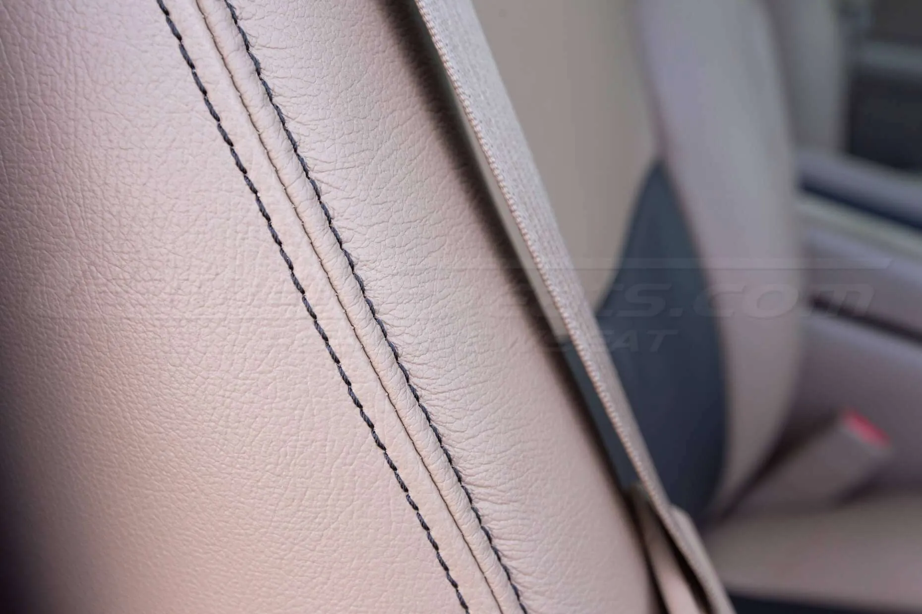 03-06 Chevrolet Avalanche Installed Upholstery Kit - Desert & Black - Black Double-Stitching