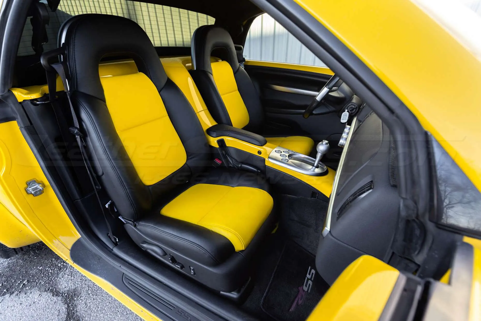 2003-2006 Chevrolet SSR Leather Kit - Black & Velocity Yellow - Installed - Front seats passenger side 2