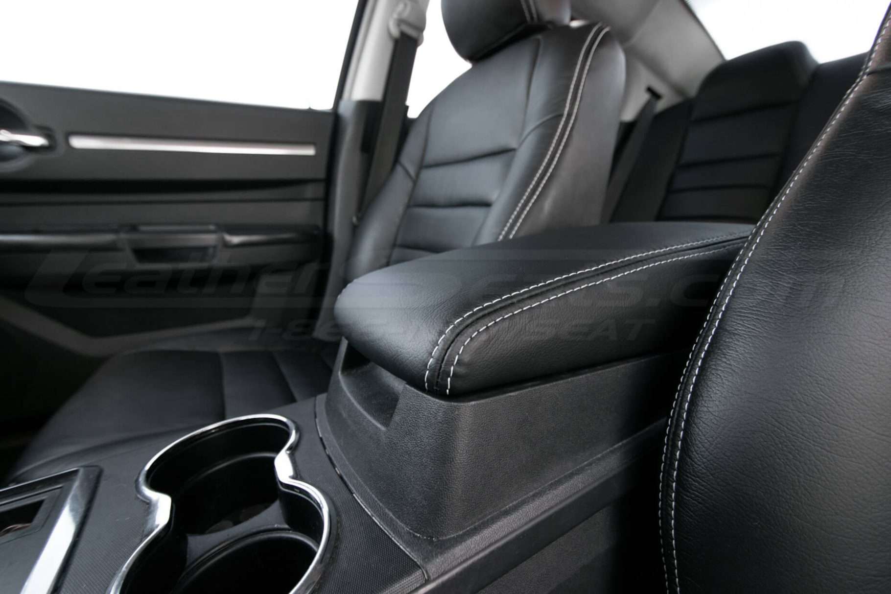 2006-2010 Dodge Charger Installed - Black - Console double-stitching