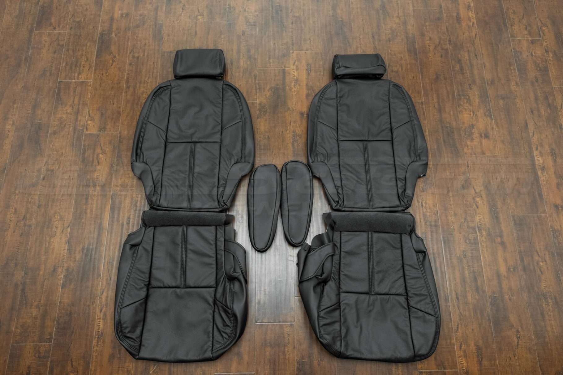 2007-2014 Chevrolet Tahoe Upholstery Kit - Black - Front seats with armrests