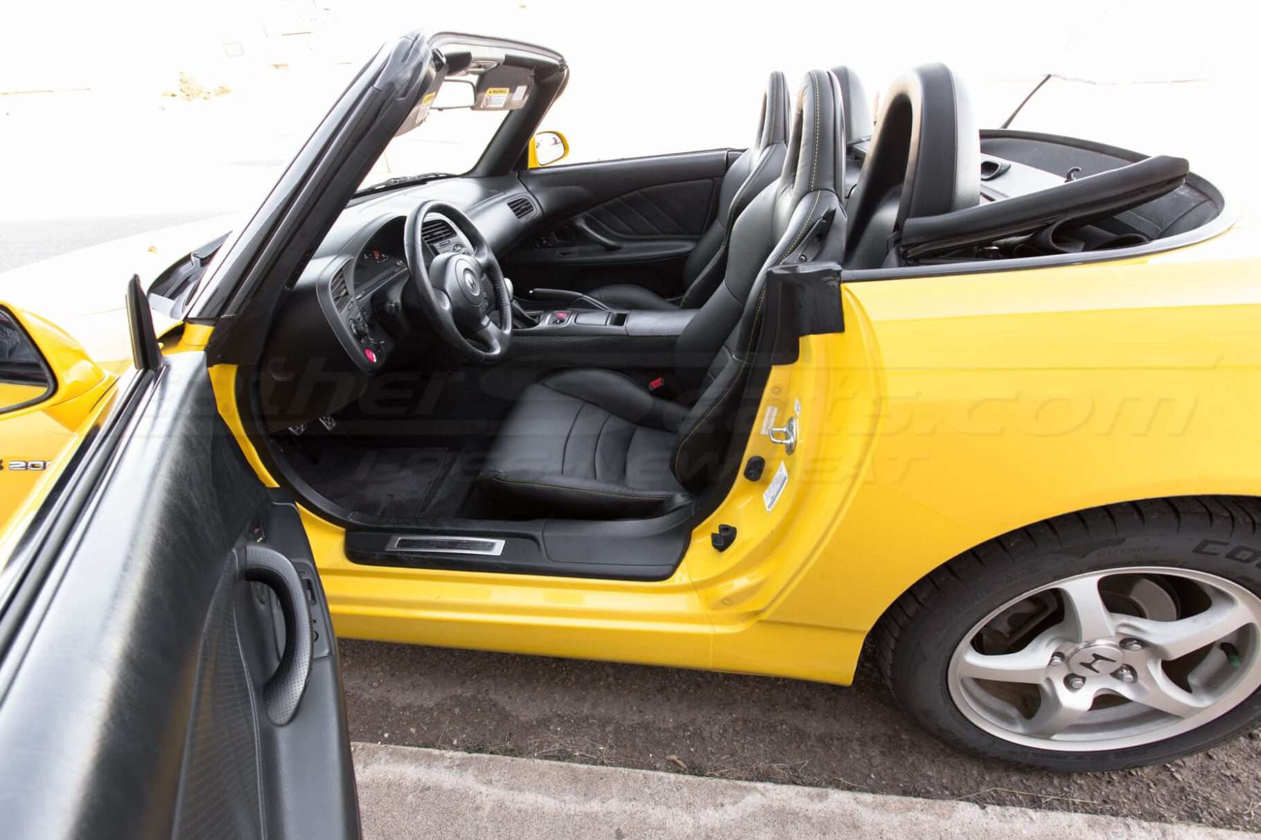 Honda S2000 Leather Upholster - Black - Full interior wide angle