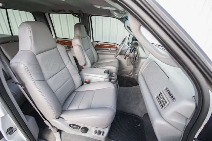 2002-2007 Ford Superduty Install - Light Grey - Front Passenger