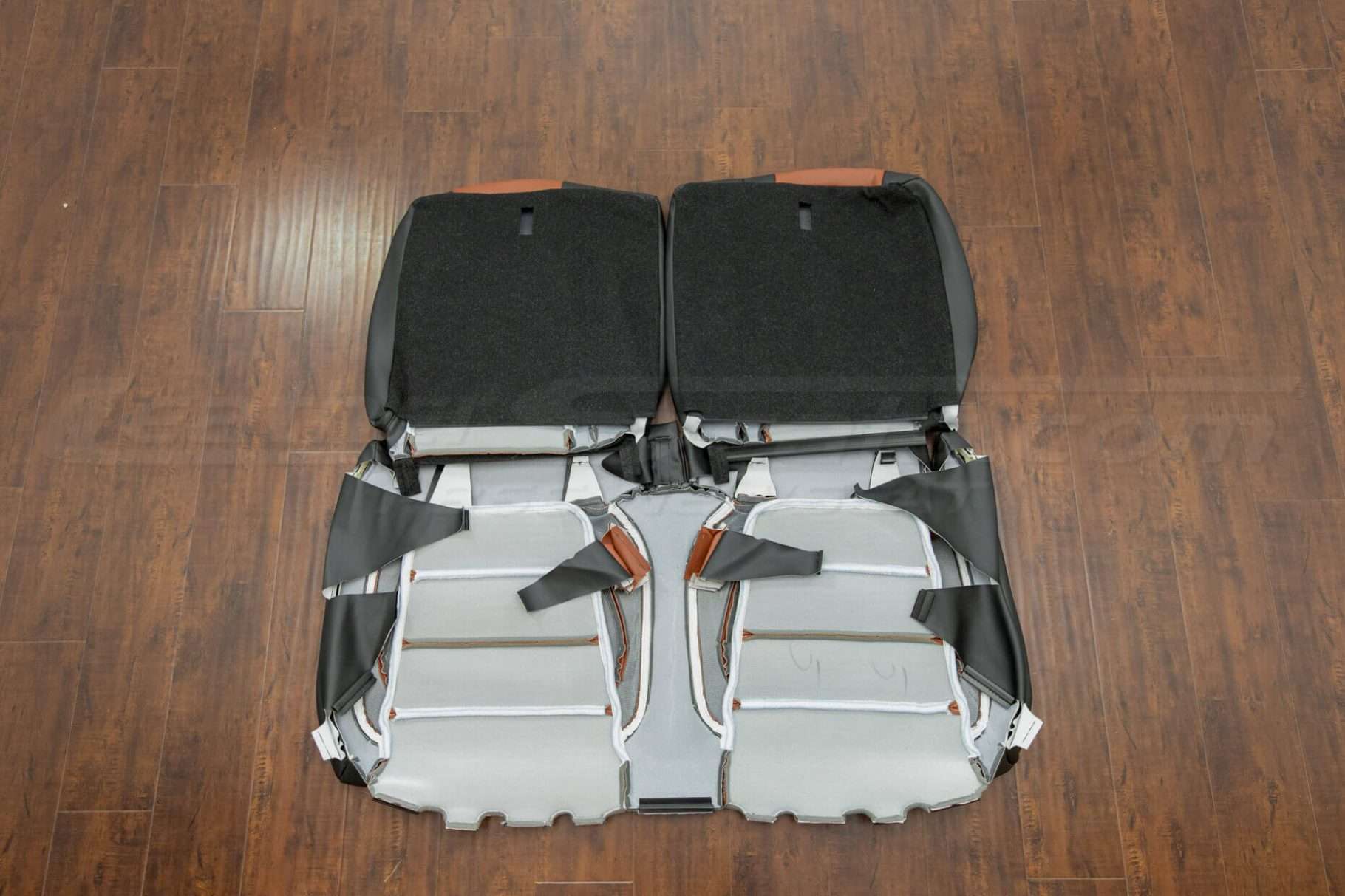 Ford Mustang upholstery kit -Mitt Brown - Back view of rear seats