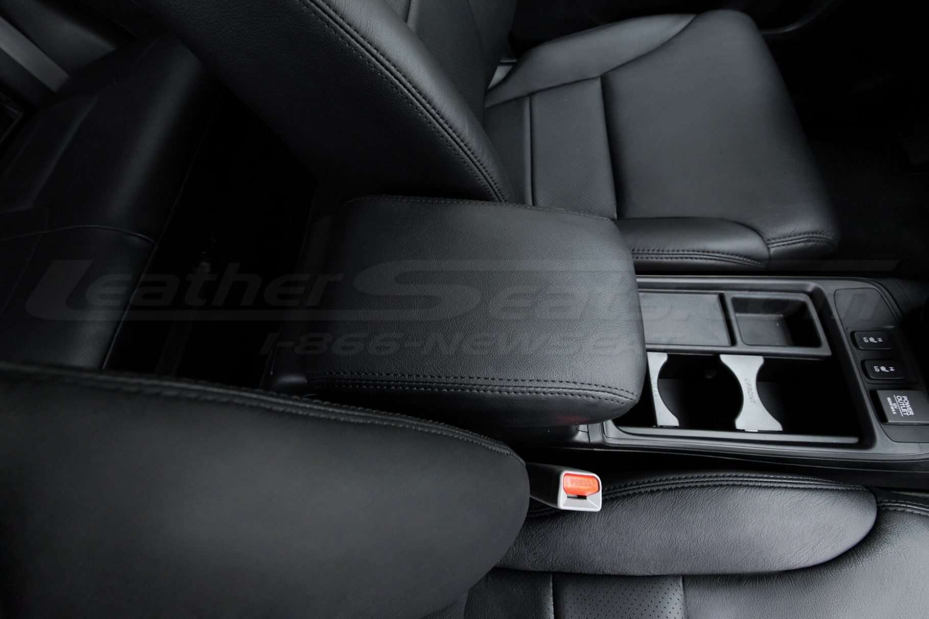 Honda CRV Leather Seat Kit - Black - Installed - Console lid cover