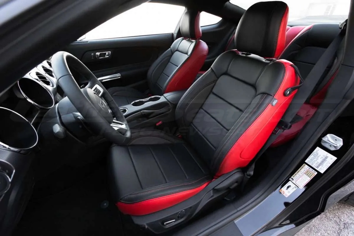 Ford Mustang Dark Horse Interior