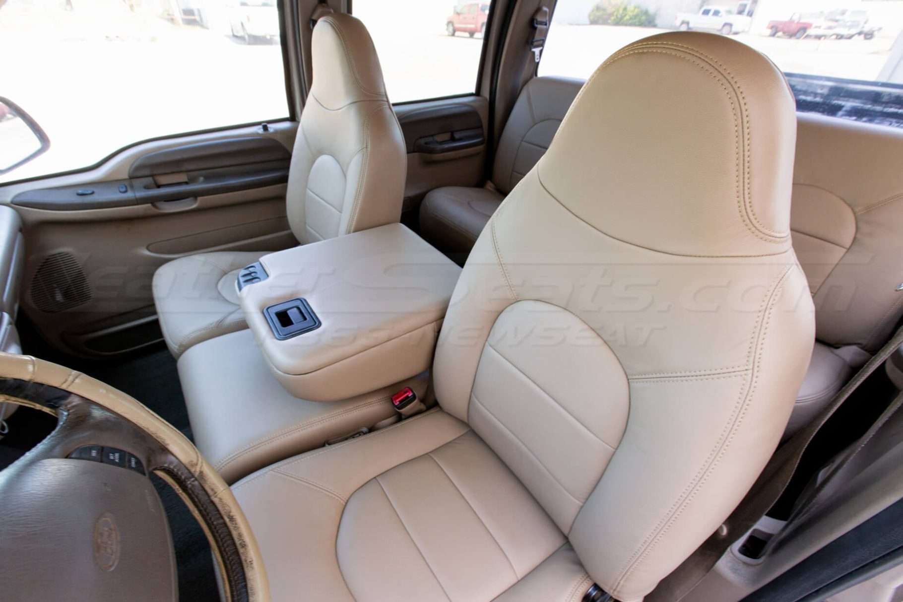 1999-2000 Ford Superduty install - Nutmeg - Close-up