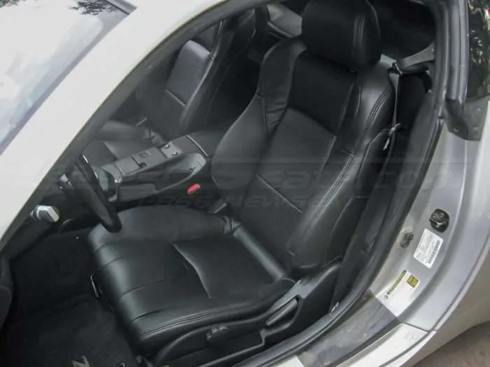 Nissan 350Z installed kit - Black - Front driver sear