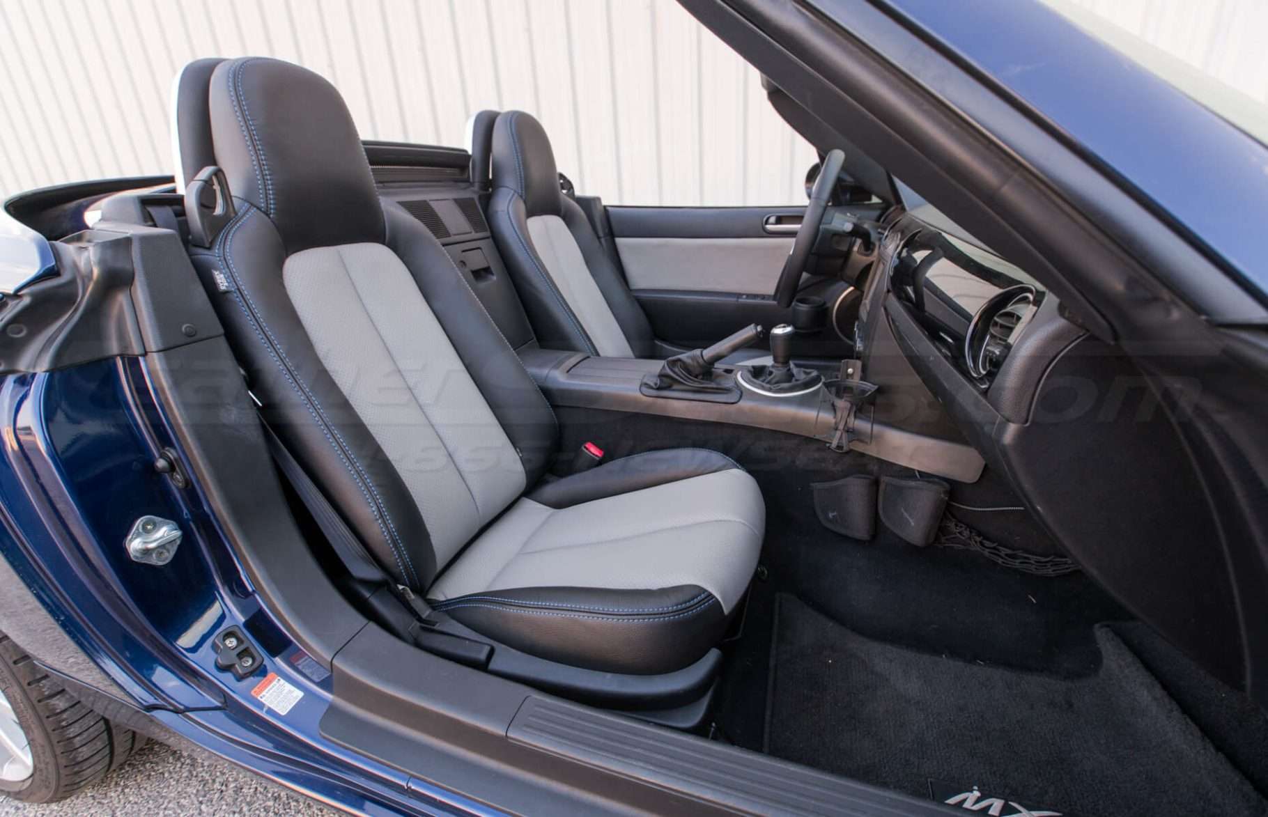 Mazda Miata installed kit - Black & Ash w/ Cobalt stitching