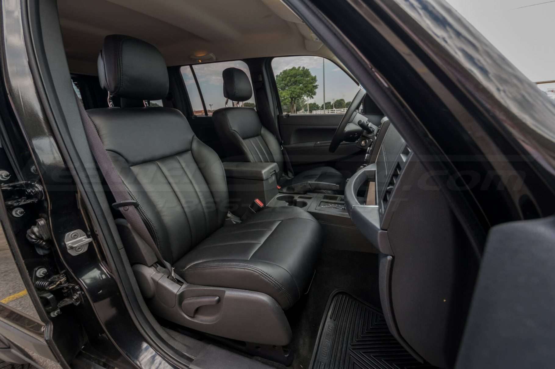 Jeep Liberty installed leather kit - Black - Front interior - passenger side