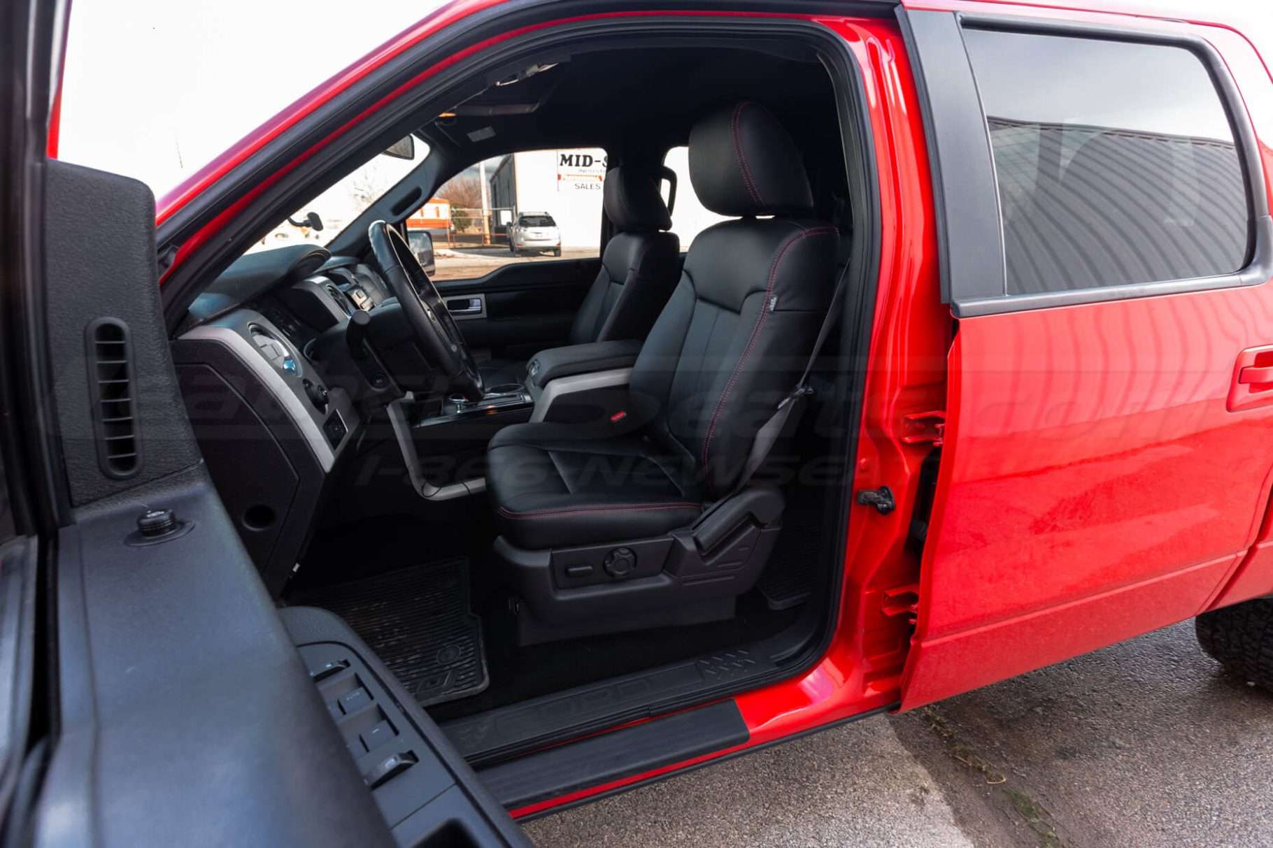 Ford F-150 Leather Seats - Black - Front driver seat - Wide angle