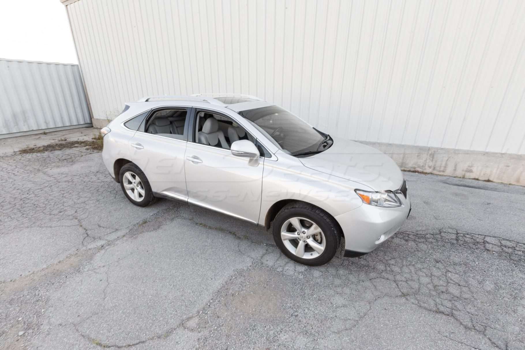 Lexus RX350 Exterior wide angle