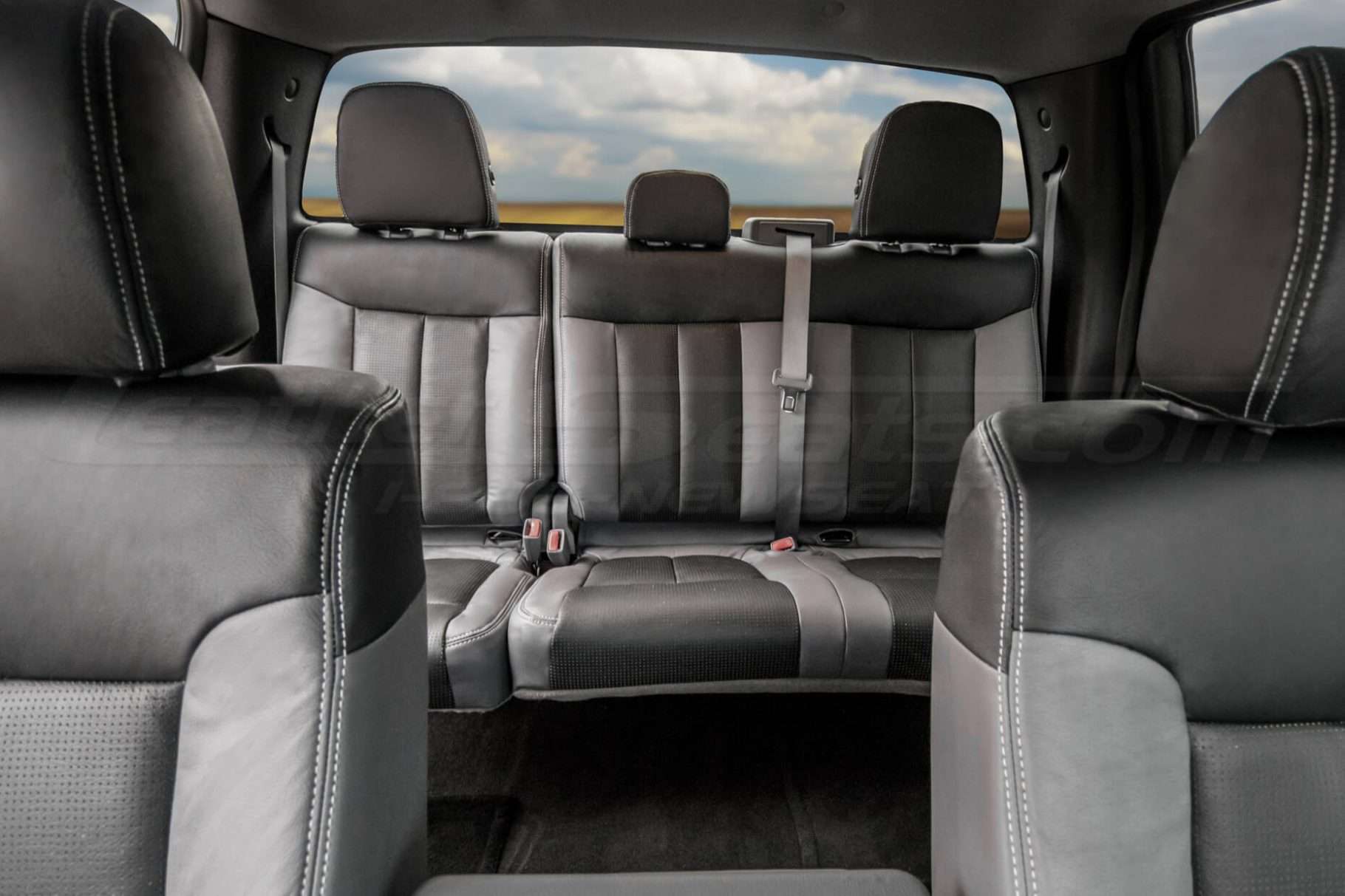 12-14 Ford F-150 - Two-Tone Lapis w/ Piazza Grey - Rear interior head-on view