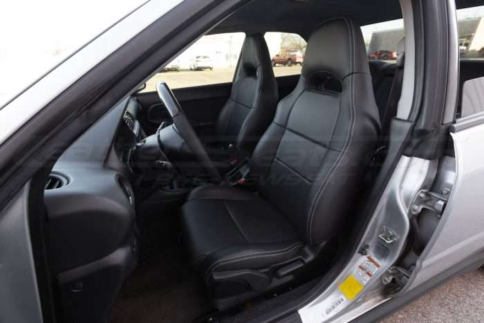 Subaru Impreza WRX Leather Seats.- Dark Graphite - Front driver seat