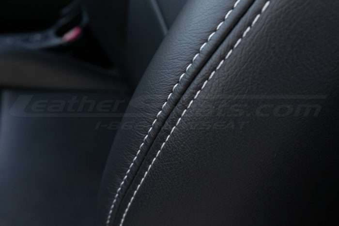 Subaru Impreza WRX - Bolster double0stitching close-up