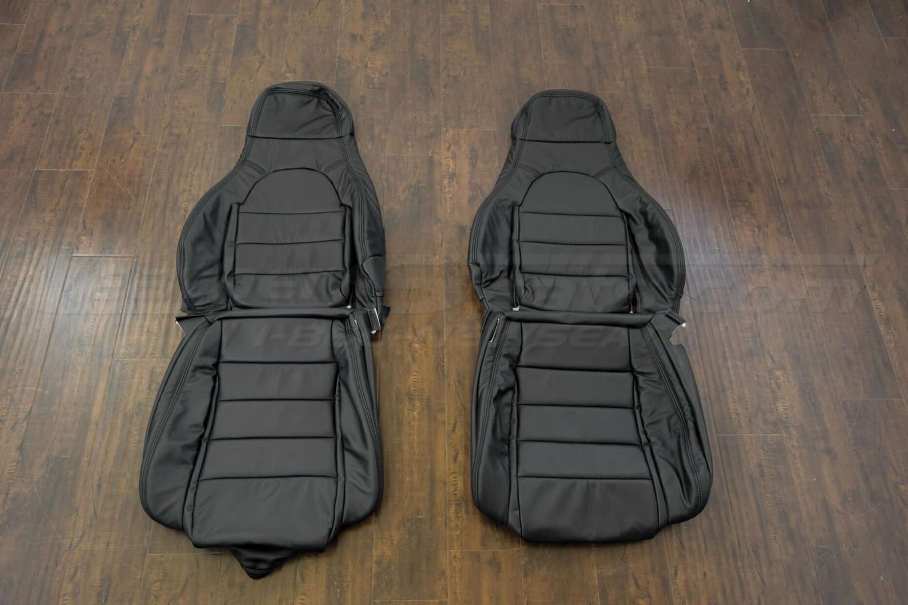 Mazda Miata upholstery kit - black - Front seat upholstery