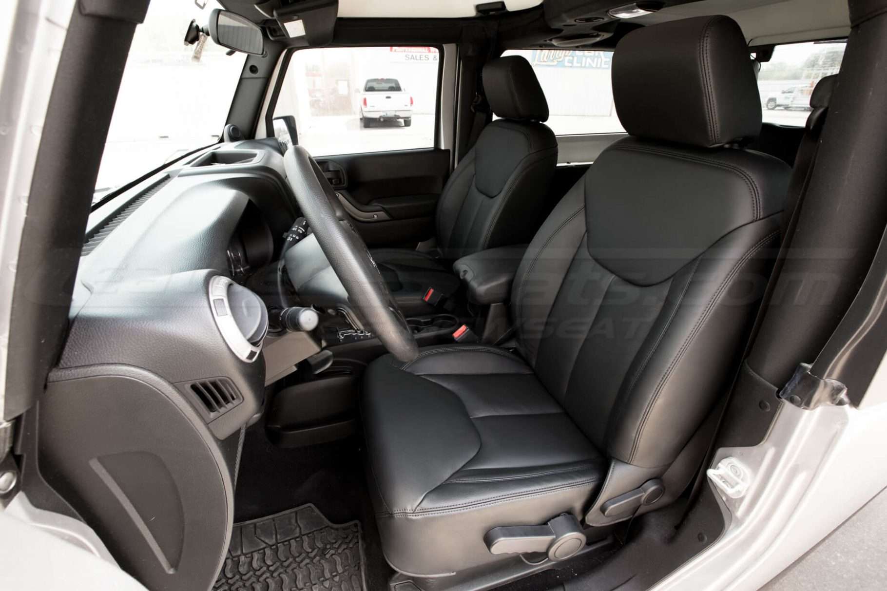 Jeep Wrangler Leather Seats - Black - Front interior drivers side