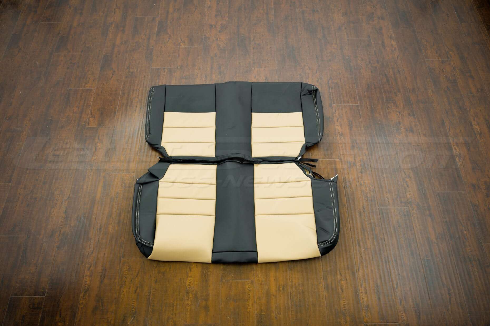 Jeep Wrangler Upholstery Kit - Black & Bisque Rear seats