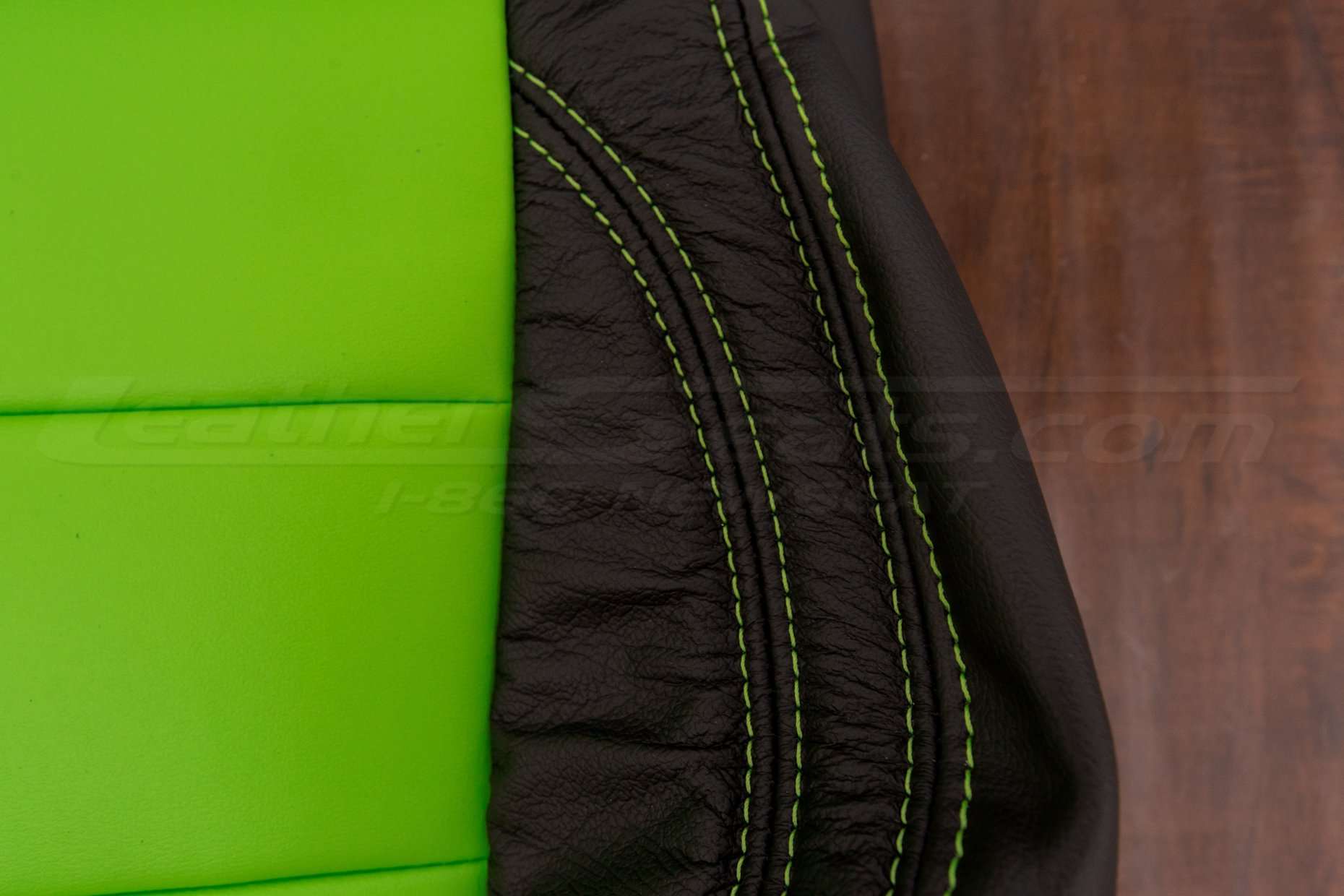 Jeep Wrangler Upholstery Kit - Black & Lime Green - Backrest lime green double-stitching