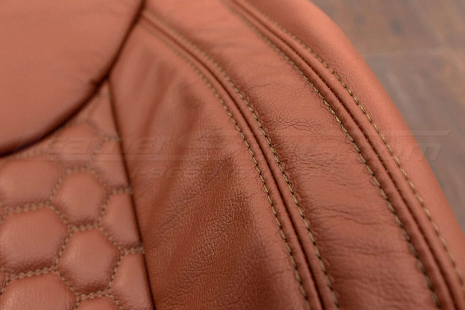 Jeep Wrangler Reticulated Upholstery Kit - Mitt Brown - Side double-stitching