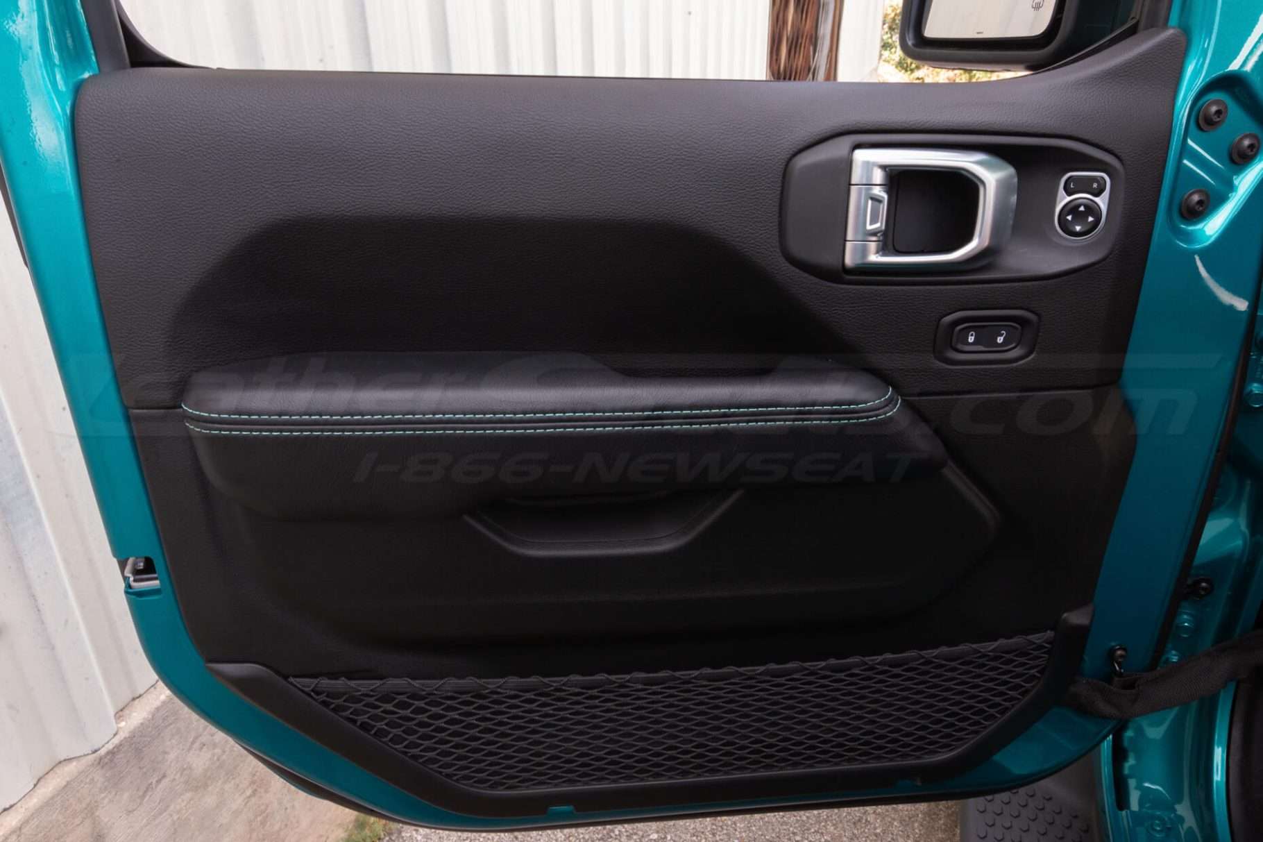 Jeep Wrangler JL Upholstery Kit - Black - Installed - Door armrest