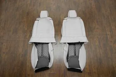 2013-2018 Jeep Wrangler Reticulated Hex Upholstery Kit - White/Black/Bright Red - Back view of front seats
