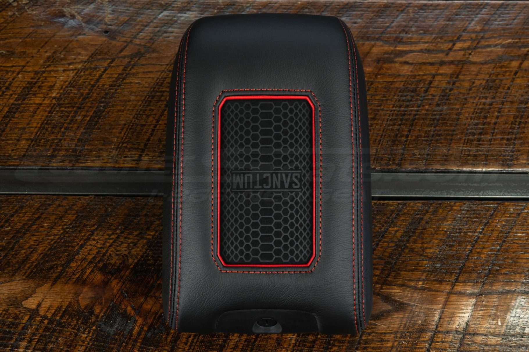 Full Sanctum console