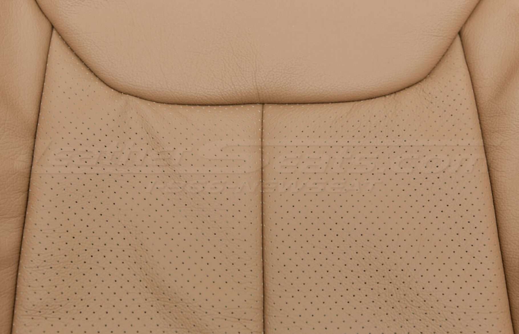 Jeep Wrangler leather kit - Black/Teak - Backrest perforation close-up