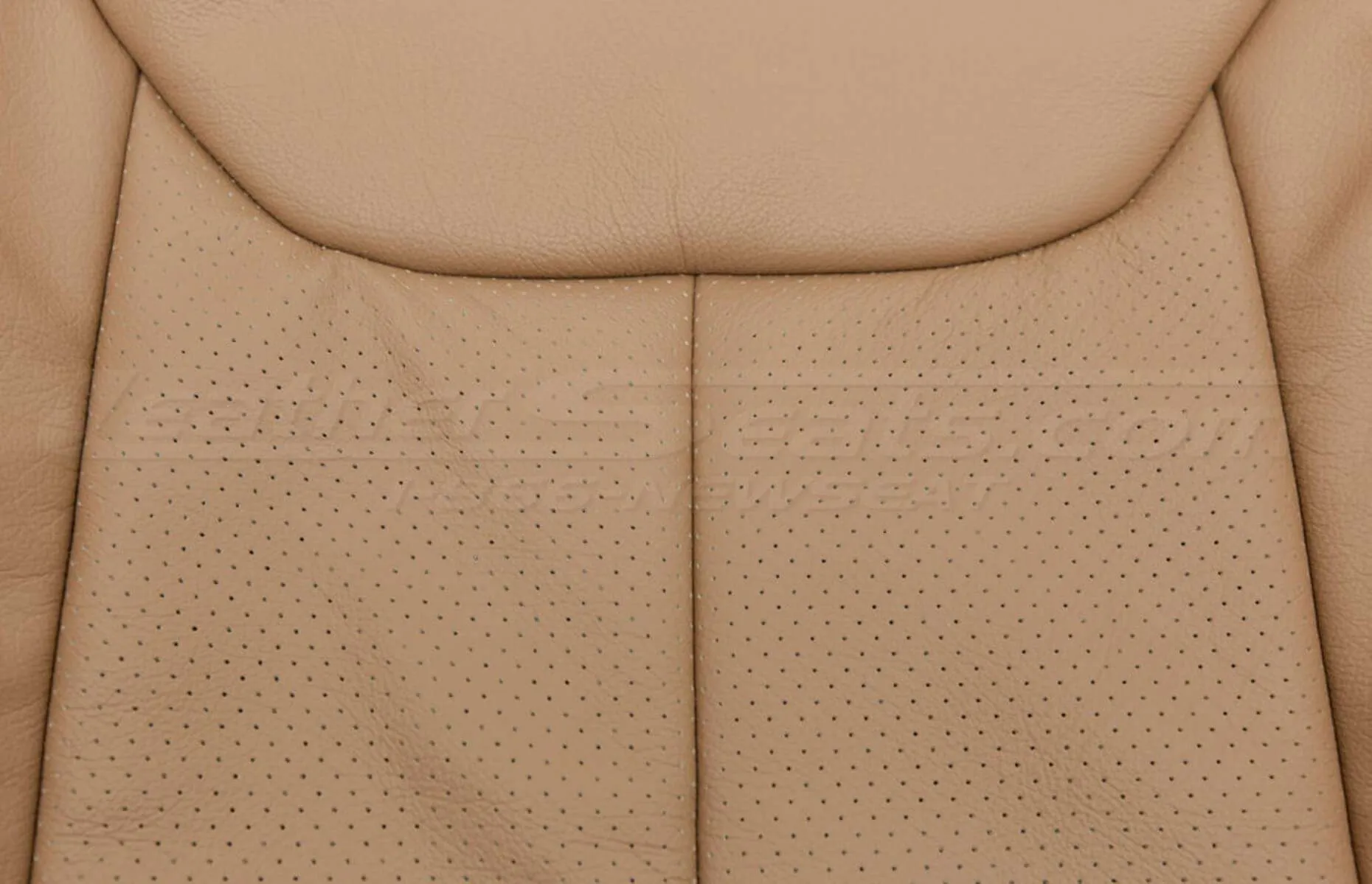 Jeep Wrangler leather kit - Black/Teak - Backrest perforation close-up