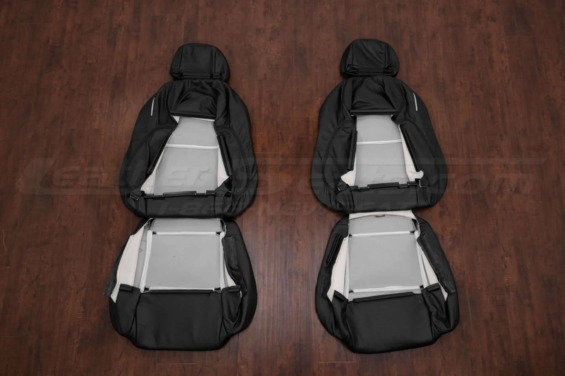 04-06 Pontiac GTO Leather Kit - Ecstasy Black - Back side of front seats