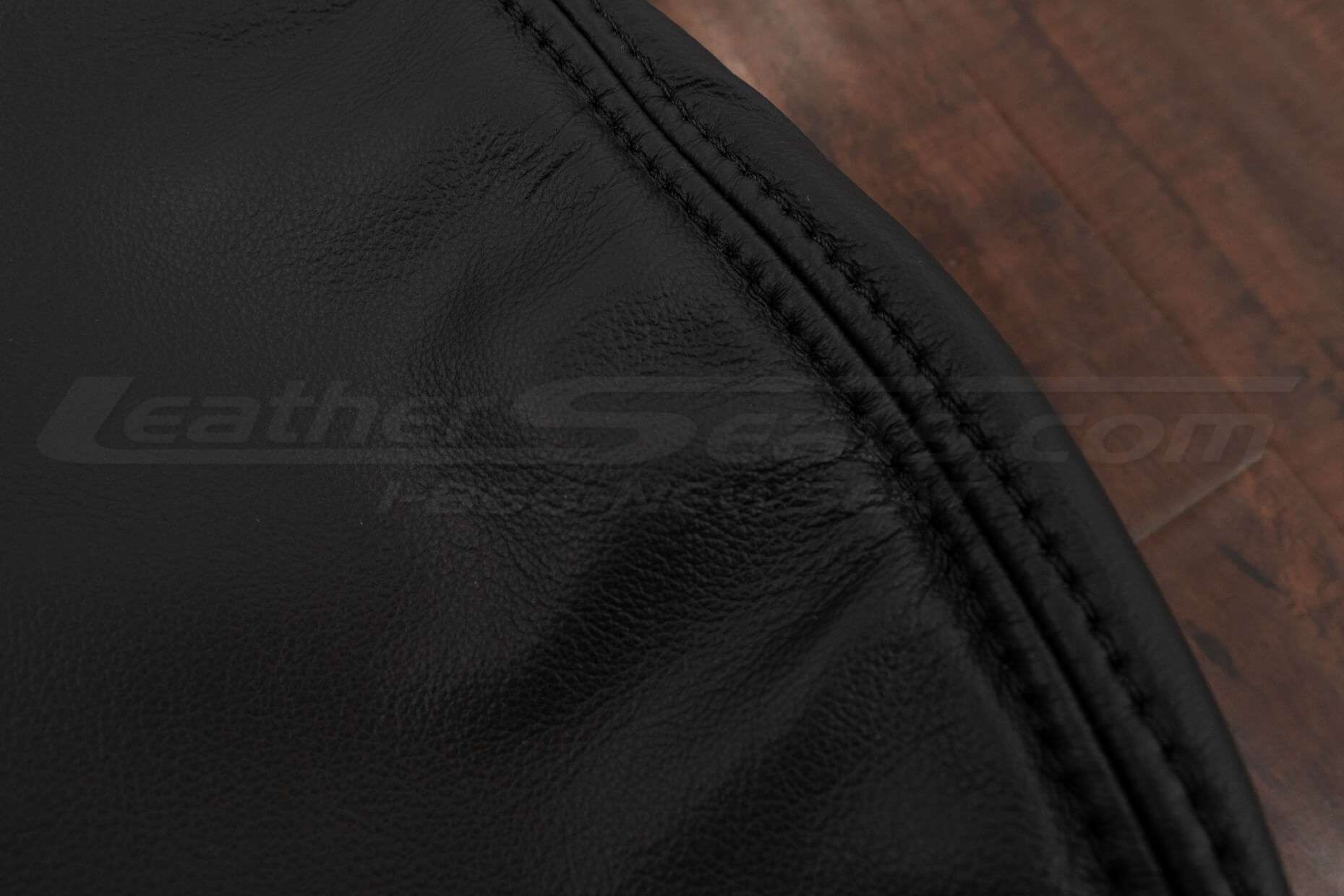 04-06 Pontiac GTO Leather Kit - Ecstasy Black - Matching side double-stitching