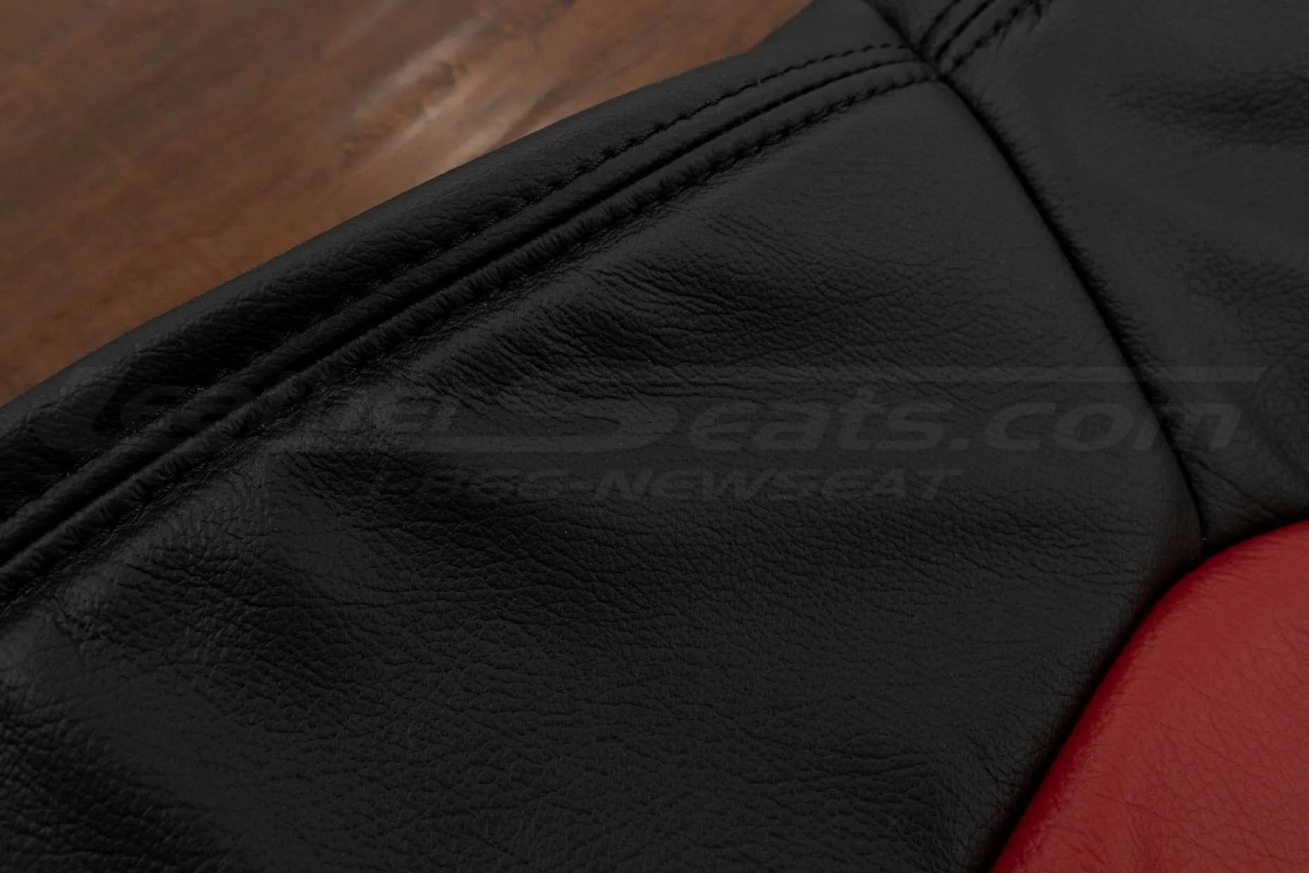 Pontiac G8 Leather Kit - Black & Red - Side black double-stitching