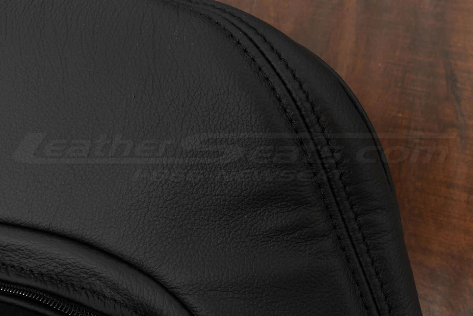 Black top-stitching