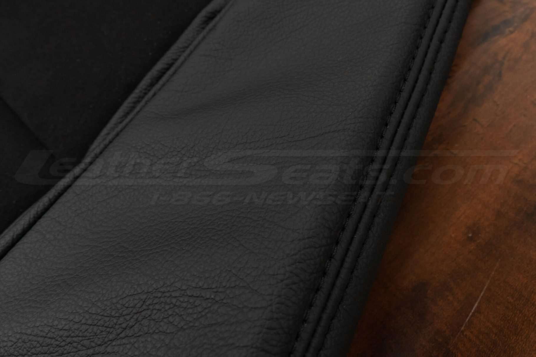 Side black double-stitching