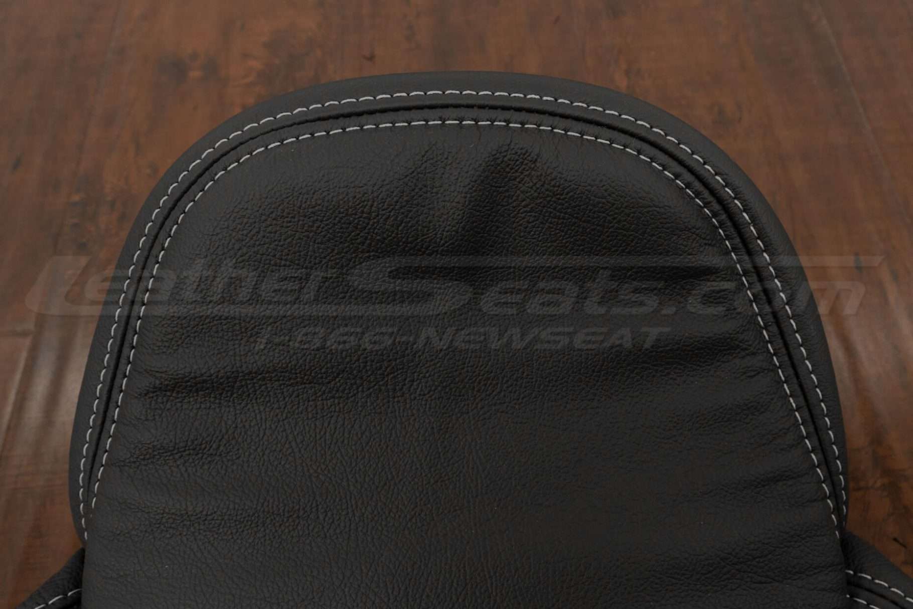 Headrest double stitching
