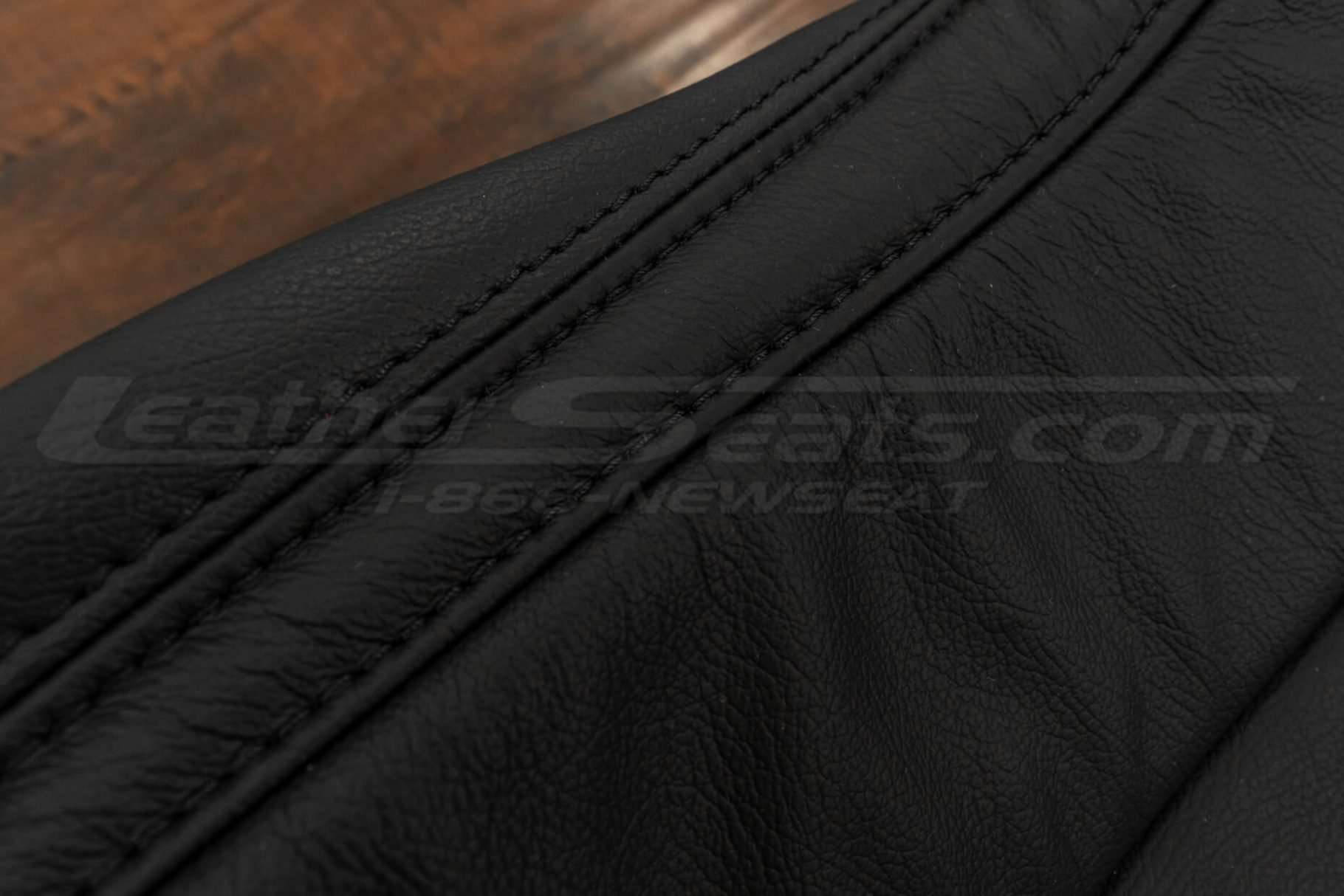 Mathcing black double-stitching