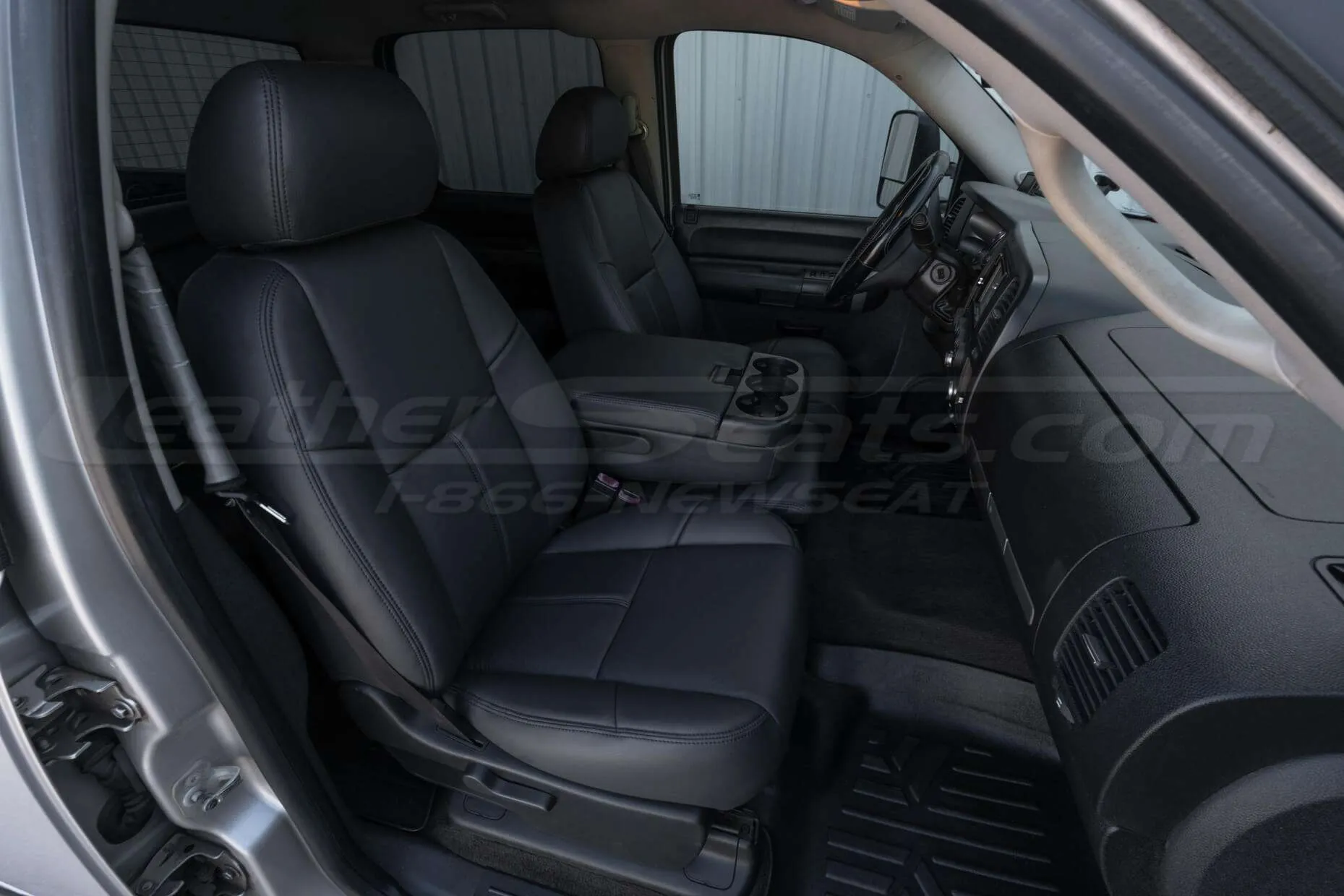 Front passenger side leather seats