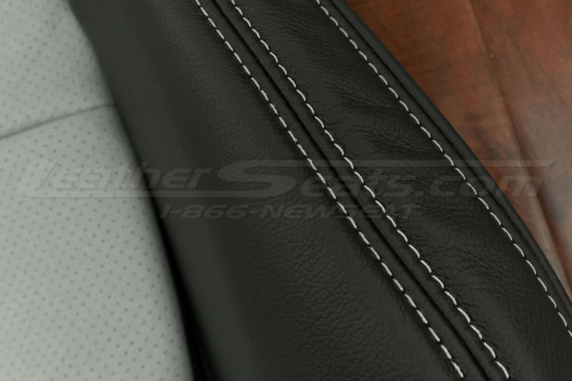 Frost stitching on backrest