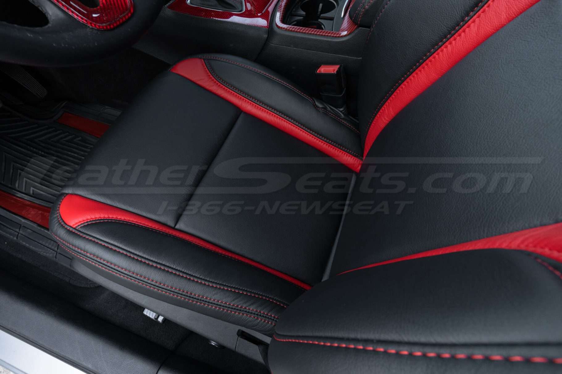 Backrest and cushion leather seat - Bright red wings