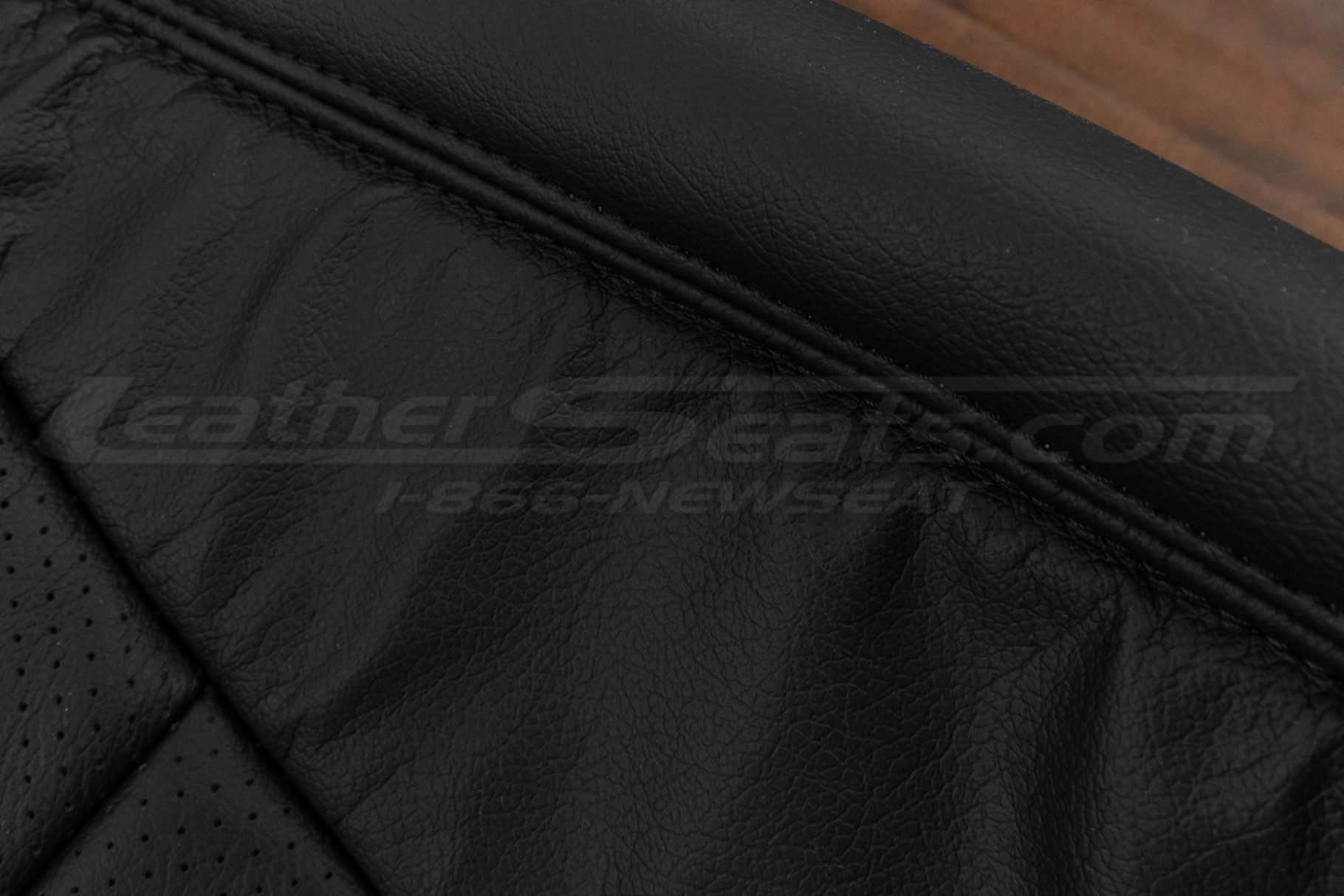 Matching double-stitching in Black