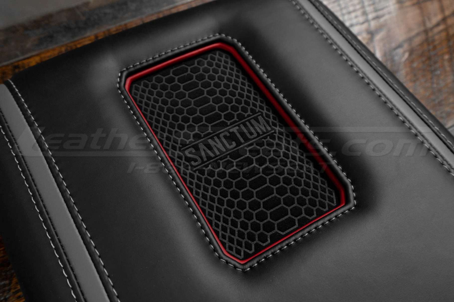 Ford Raptor Wireliress phone charging console