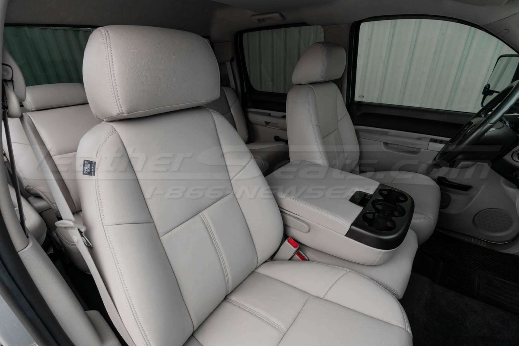 Dove Grey Leather Seats Alternative angle 2