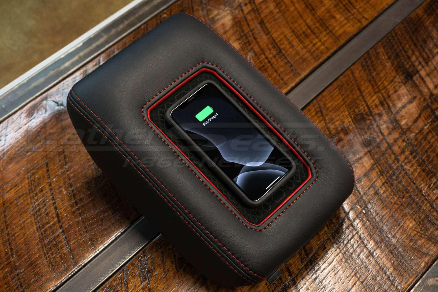 Jeep Gladiator/Wrangler JL charging console