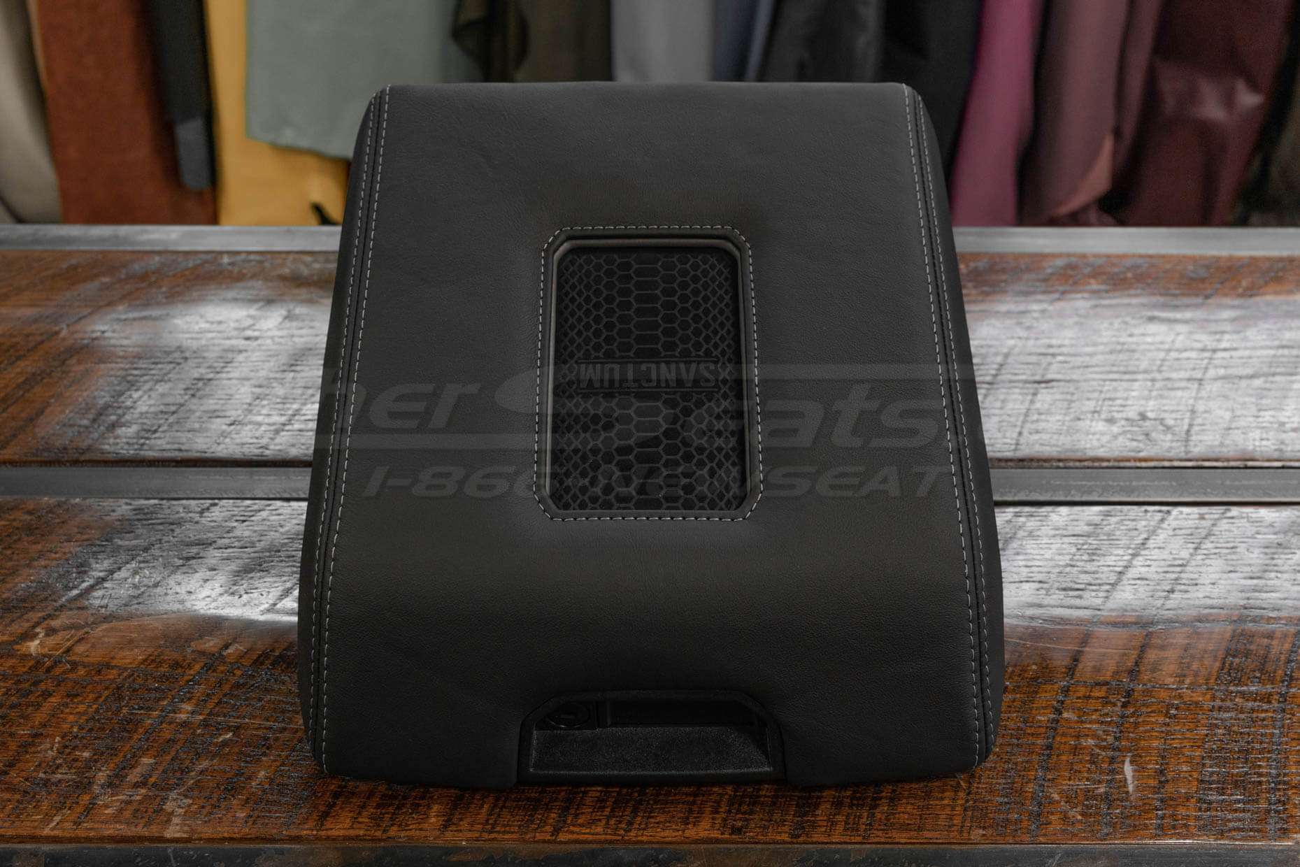 Black & White Ford Sanctum Wireless Charging console