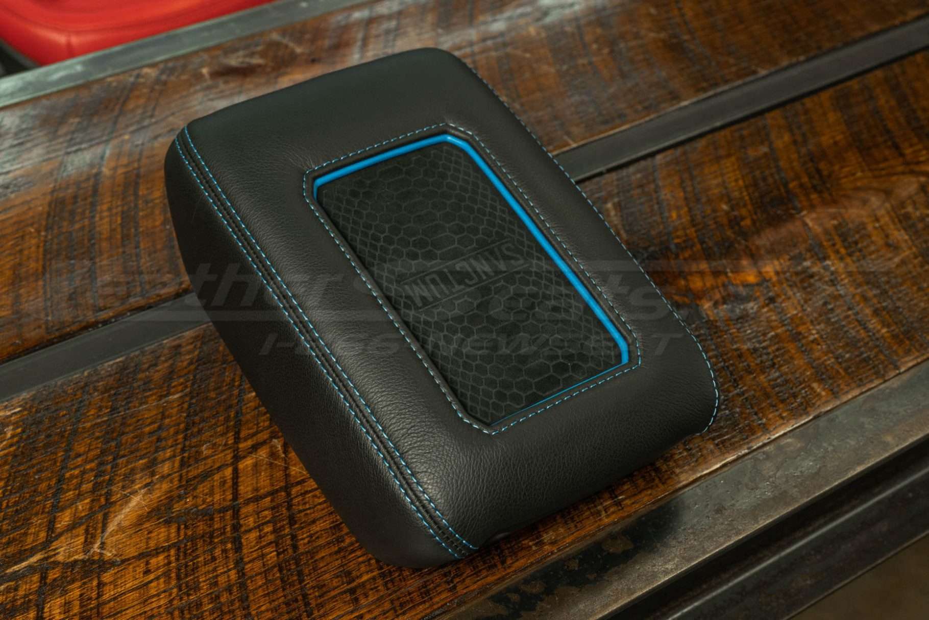 Black & Grabber Blue Jeep Wrangler JL & Jeep Gladiator console replacement