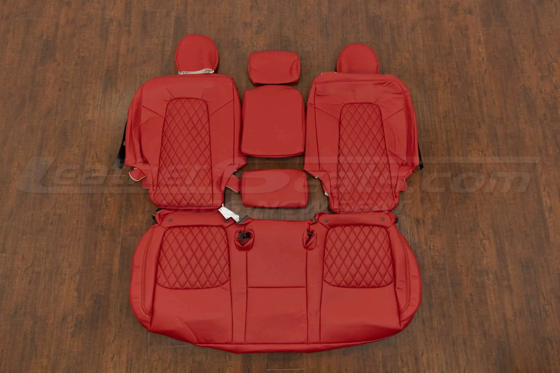 Tesla Model Y Diamond Quilted Leather Seats - Red - Rear seat upholstery