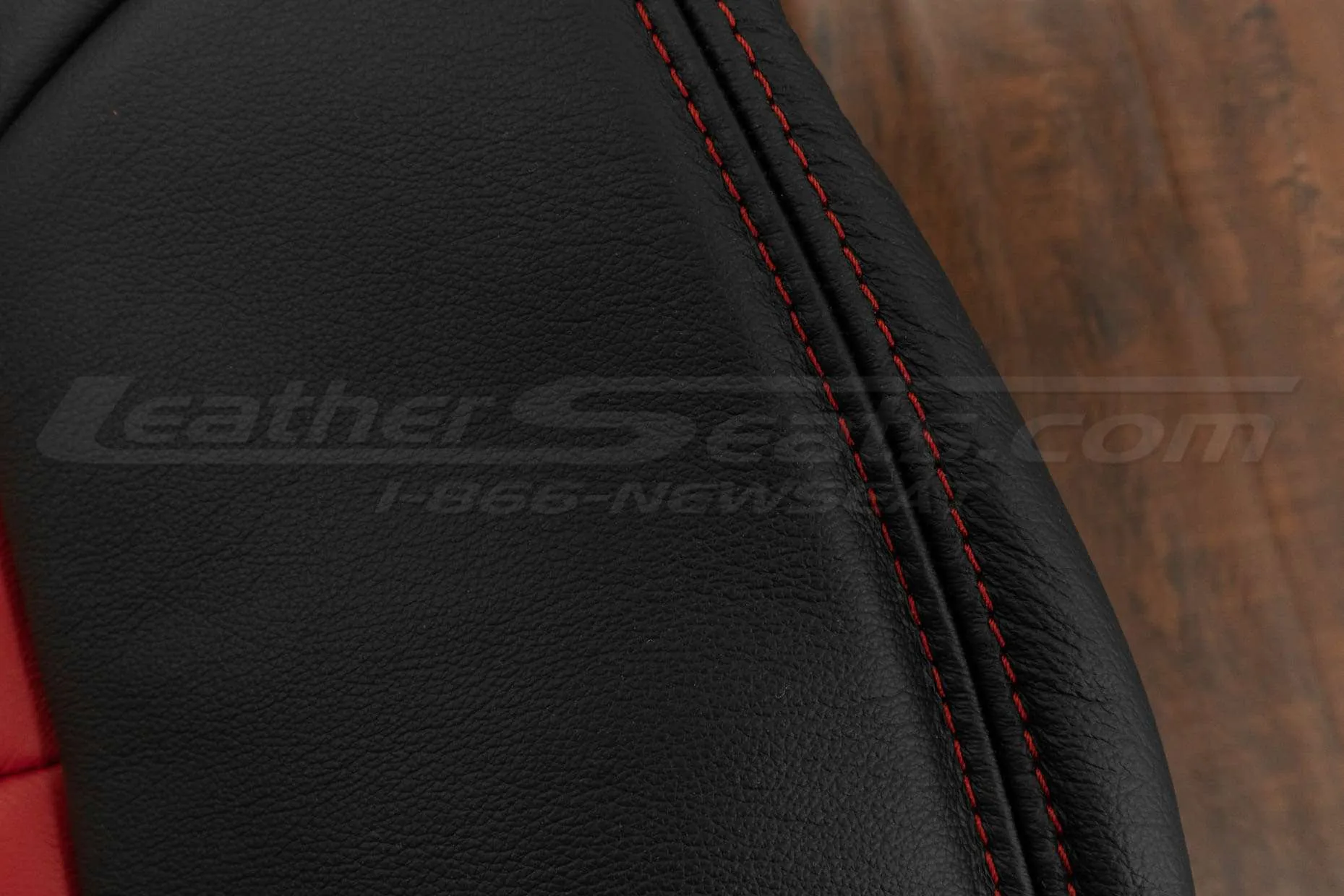 Contrasting double-stitching in Red